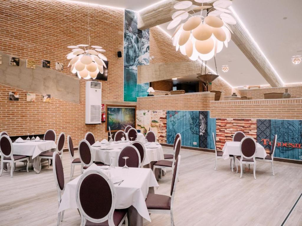 Hotel Restaurante El Montico Tordesillas Exterior foto