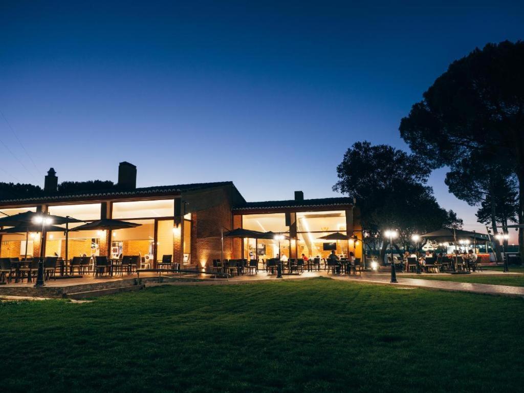 Hotel Restaurante El Montico Tordesillas Exterior foto